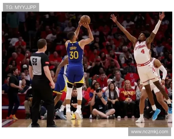 勇士与开拓者激战四月之夜回顾精彩瞬间与关键时刻分析 勇士与开拓者激战四月之夜回顾精彩瞬间与关键时刻分析