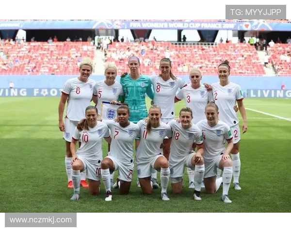 英格兰与喀麦隆下半场精彩对决回顾与分析